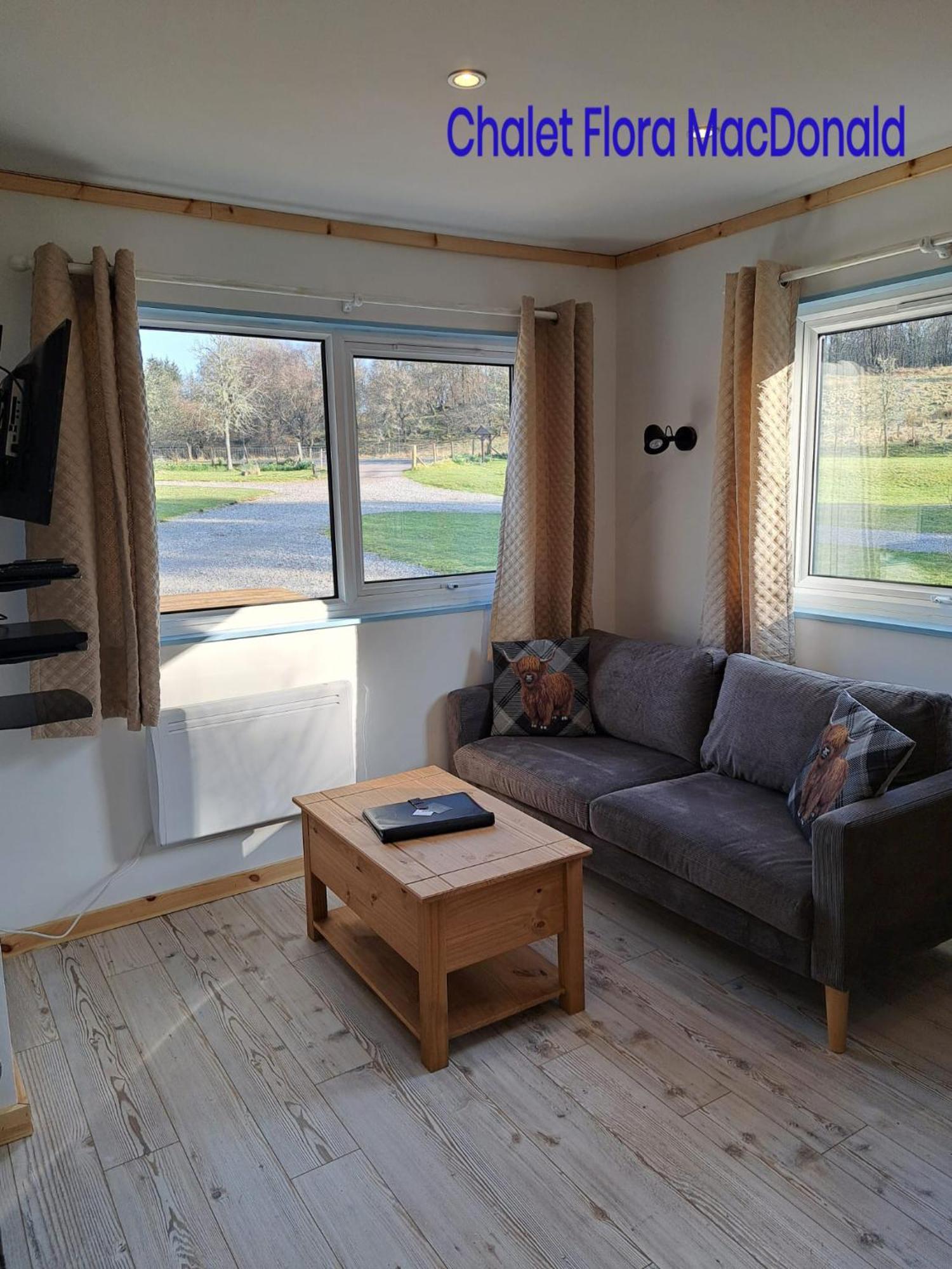 Airdeny Chalets Тинилт Стая снимка